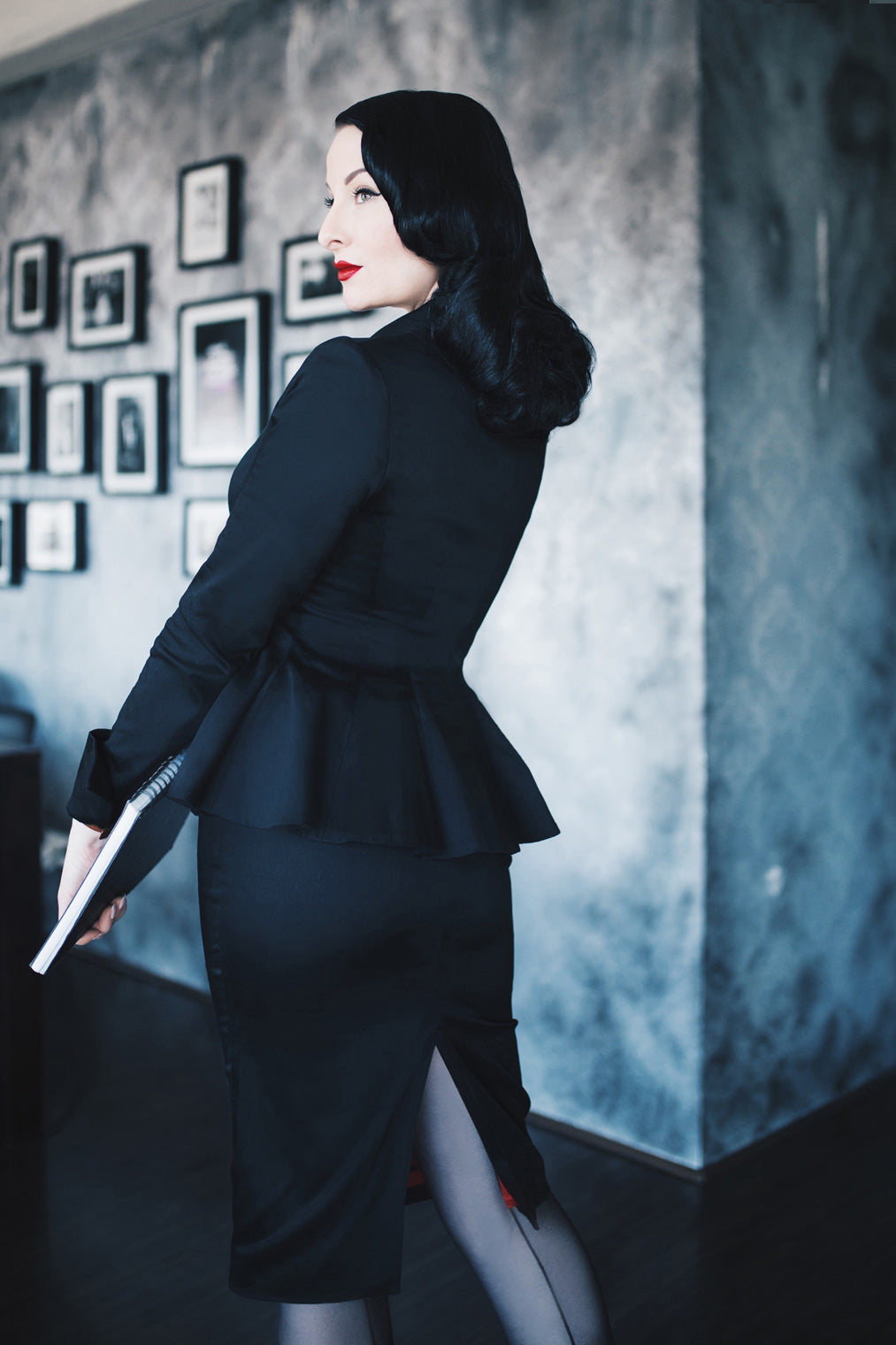 The Divine Pencil Skirt in Black