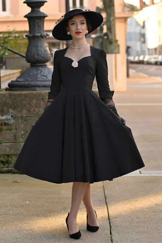 Vanity Swing Dress in Black