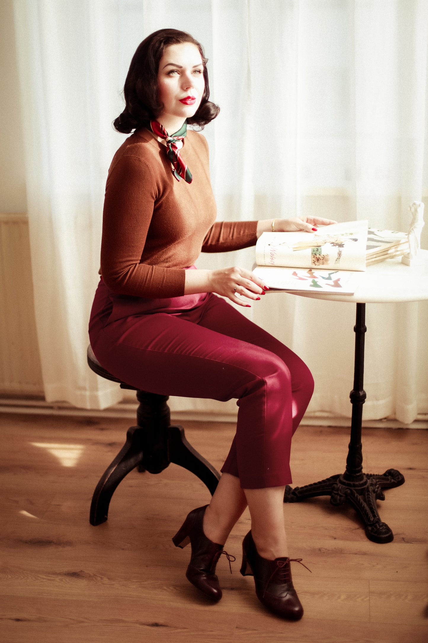 The Lena Cigarette Trousers in Burgundy